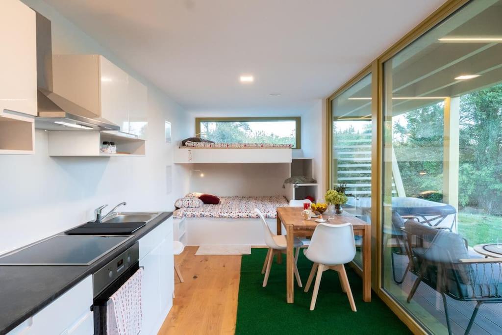 Holiday House Hona Lux Velike Lasce Ngoại thất bức ảnh