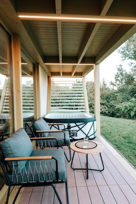 Holiday House Hona Lux Velike Lasce Ngoại thất bức ảnh