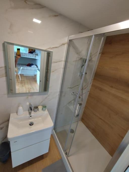 Holiday House Hona Lux Velike Lasce Ngoại thất bức ảnh
