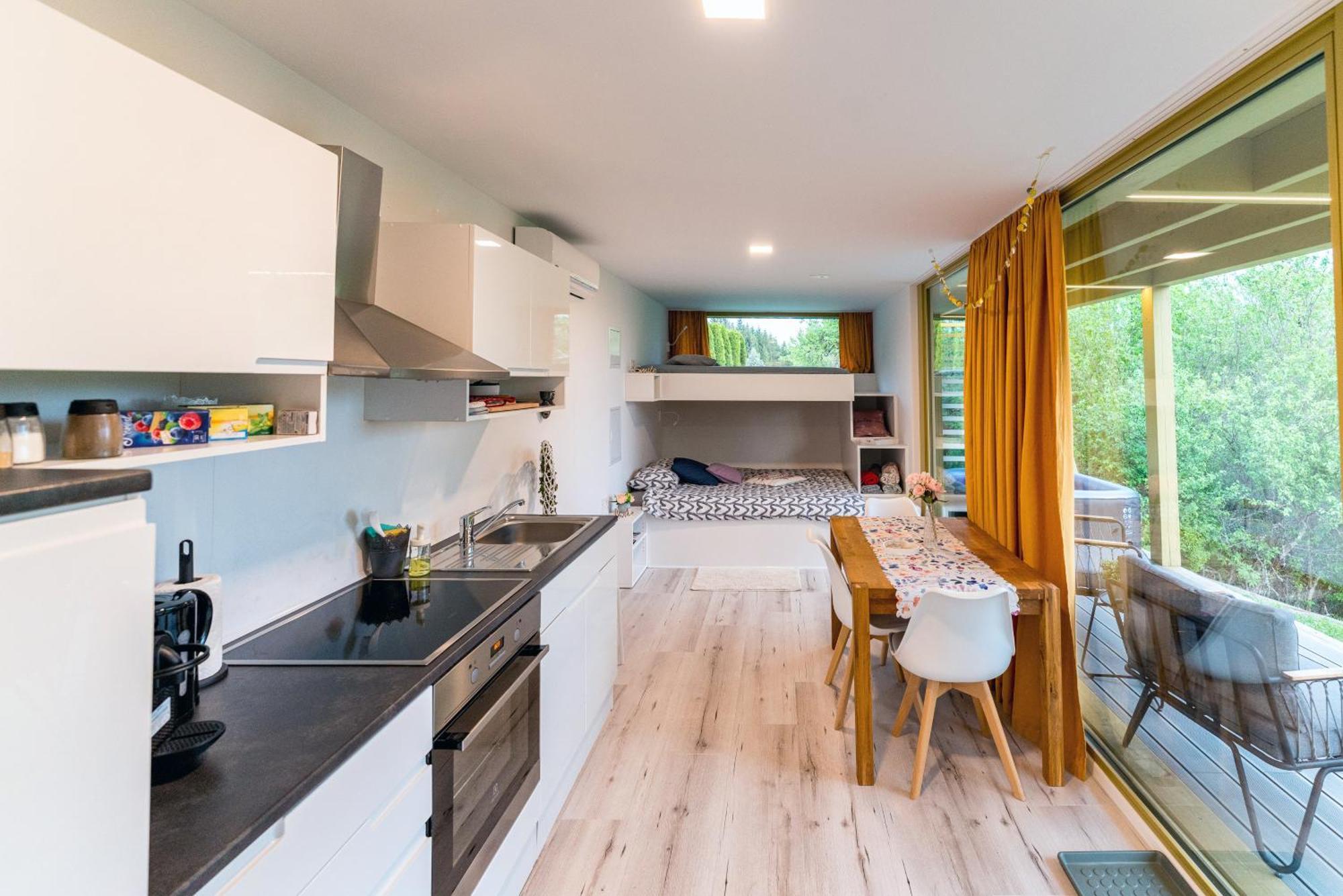 Holiday House Hona Lux Velike Lasce Ngoại thất bức ảnh