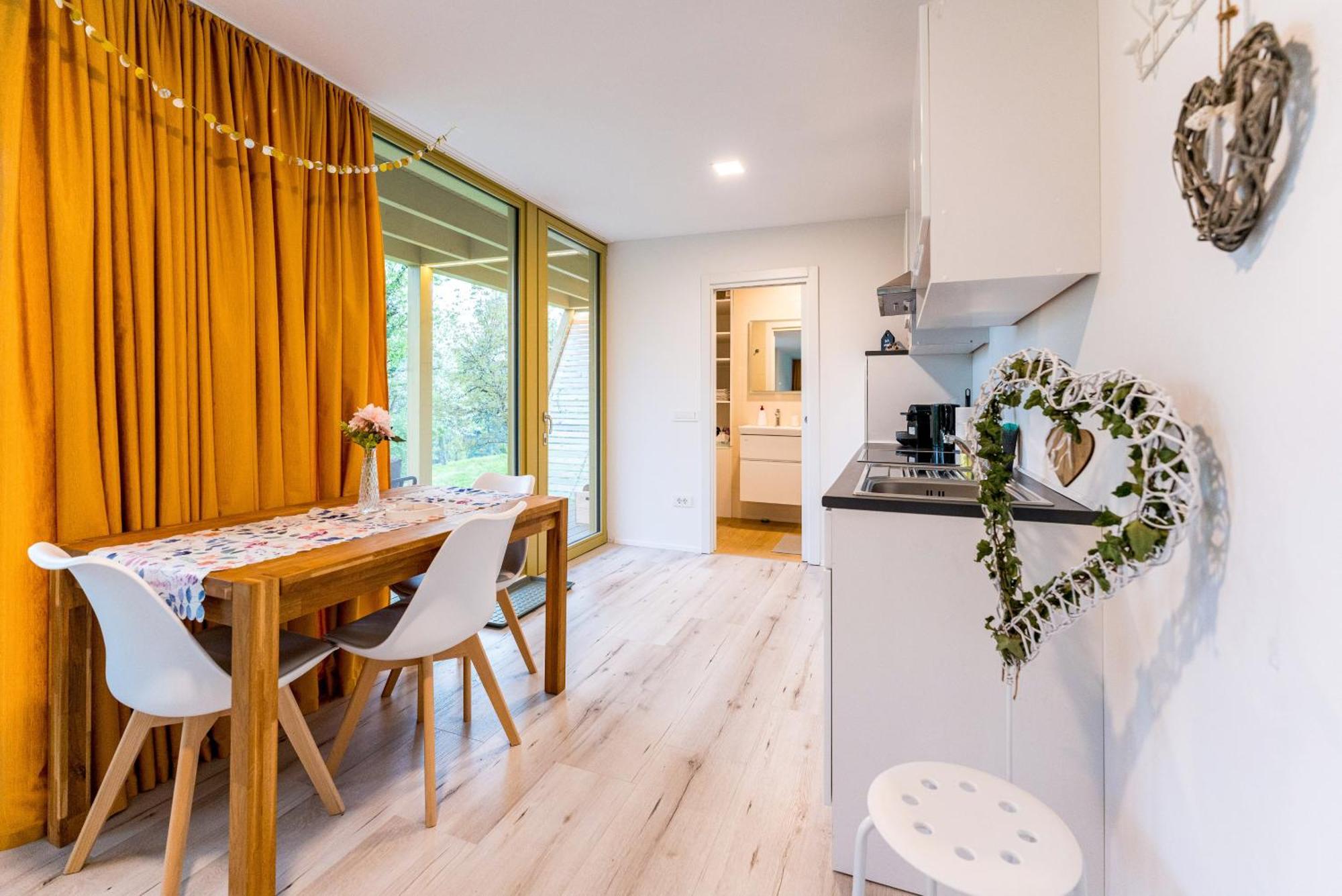 Holiday House Hona Lux Velike Lasce Ngoại thất bức ảnh
